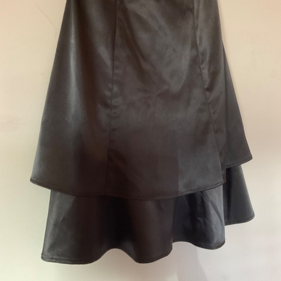 Short Strapless Black Satin Party Dress Size 3/4 - Picture 2 of 11